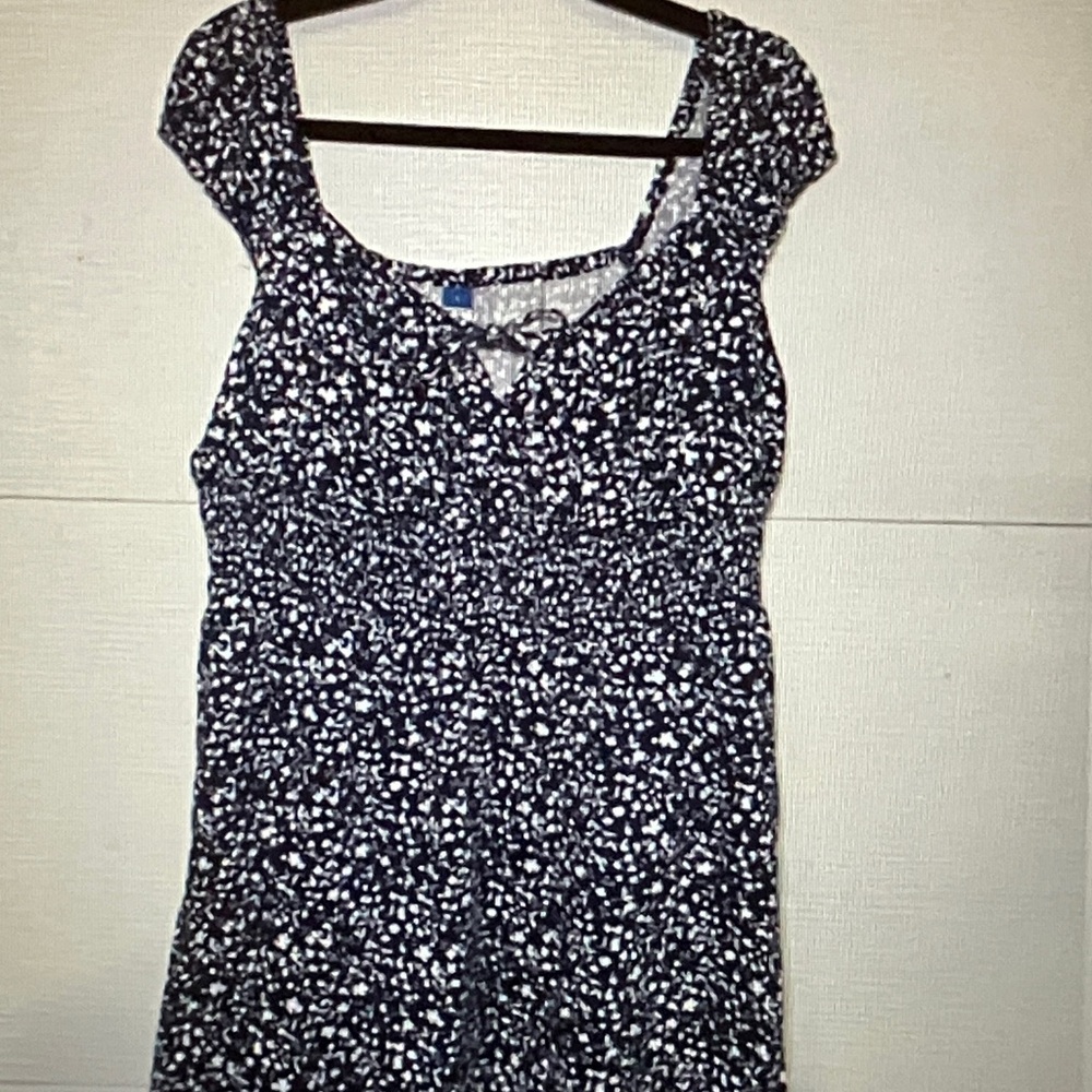 Old Navy Navy and White Floral Scoop Neck Camisole
